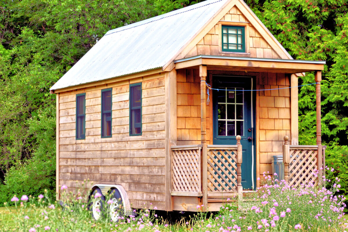 How to Decorate a Tiny Home–Without Cluttering It